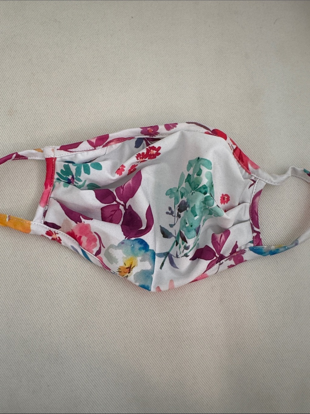 Revolve Face Mask - Picture 2 of 4